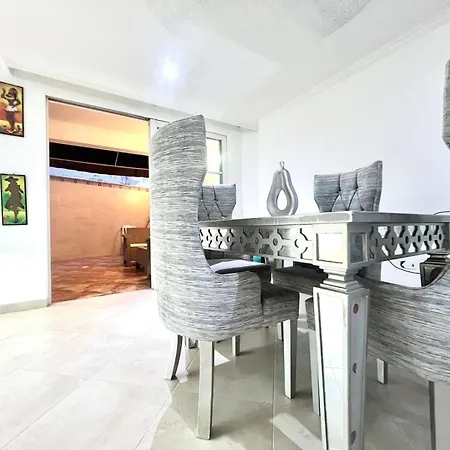 Casa De Lujo En Privado Por Habitación en casa particular *